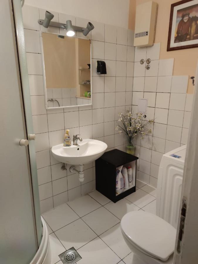 Private Accommodation Raspudic Сплит Екстериор снимка