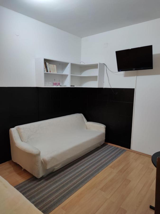 Private Accommodation Raspudic Сплит Екстериор снимка