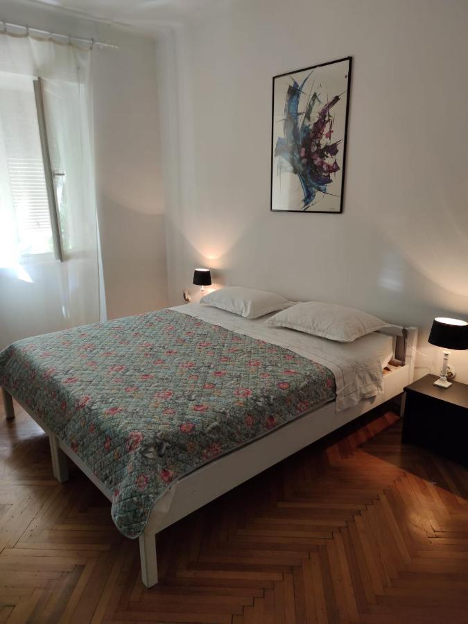 Private Accommodation Raspudic Сплит Екстериор снимка