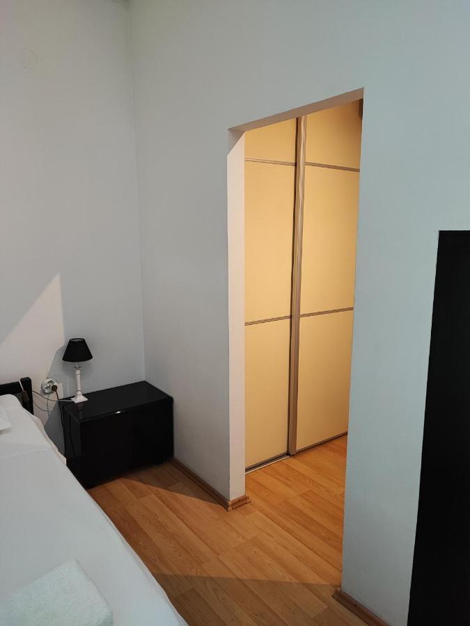 Private Accommodation Raspudic Сплит Екстериор снимка